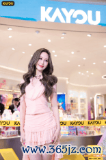 中泰着名艺东说念主Janeyeh等明星动作相等嘉宾亲临开业典礼